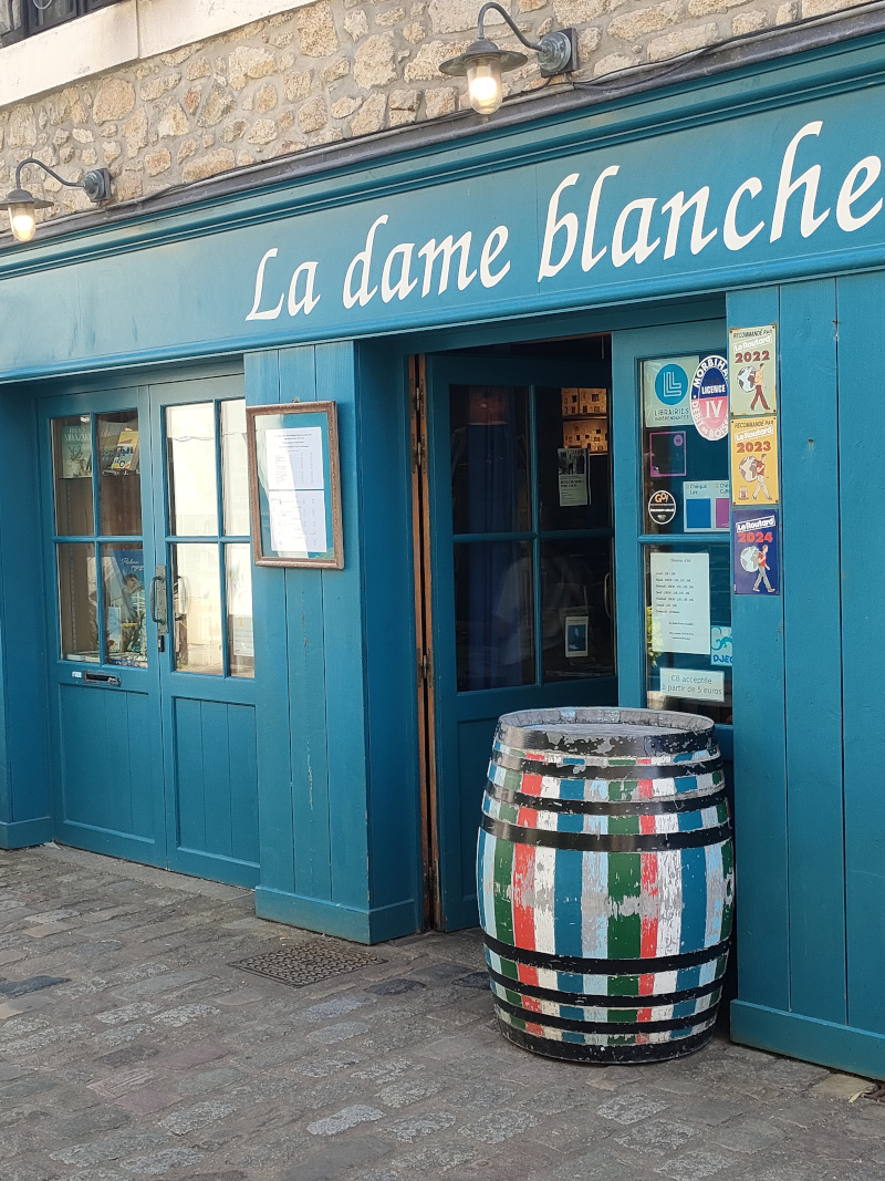 café librairie la dame blanche 